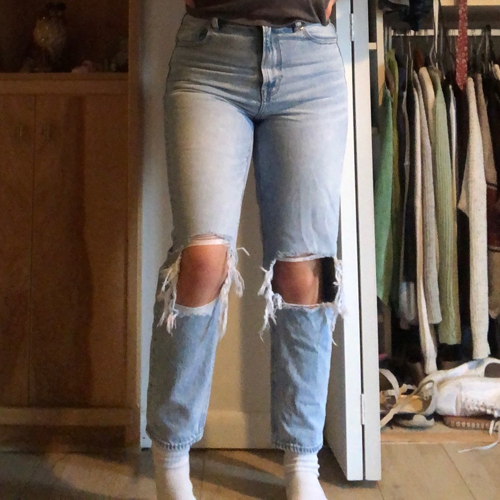 American Eagle Mom Jeans (Size 8)